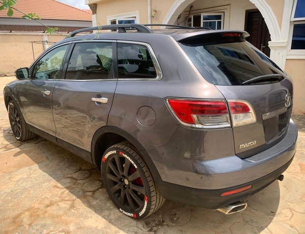 Nigerian Used 2009 Mazda CX9 for Sale In Lagos