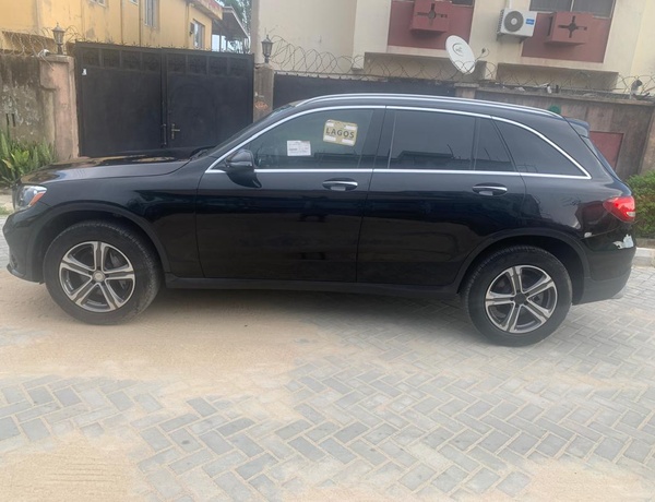 Mercedes Benz GLC 300, 2017 model for sale