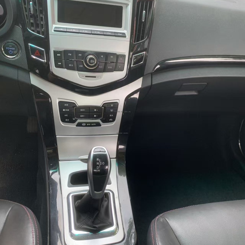 BYD E5 (White) 2019 for Sale In Lagos image