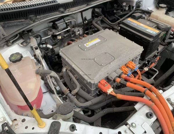 BYD E5 (White) 2019 for Sale In Lagos