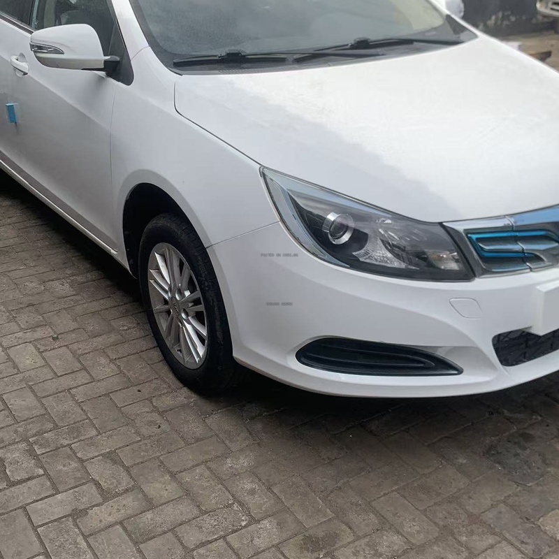 BYD E5 (White) 2019 for Sale In Lagos image