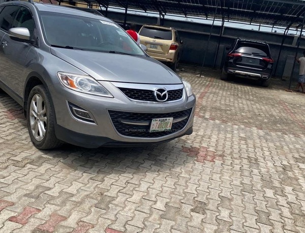 Foreign Used MAZDA CX-9 2010 for Sale In Lagos