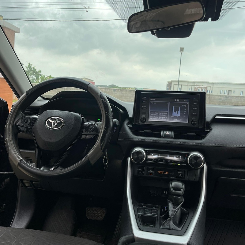 TOYOTA RAV 4 2020 WITH ALL ROUND FACTORY TINTED WINDOWS image
