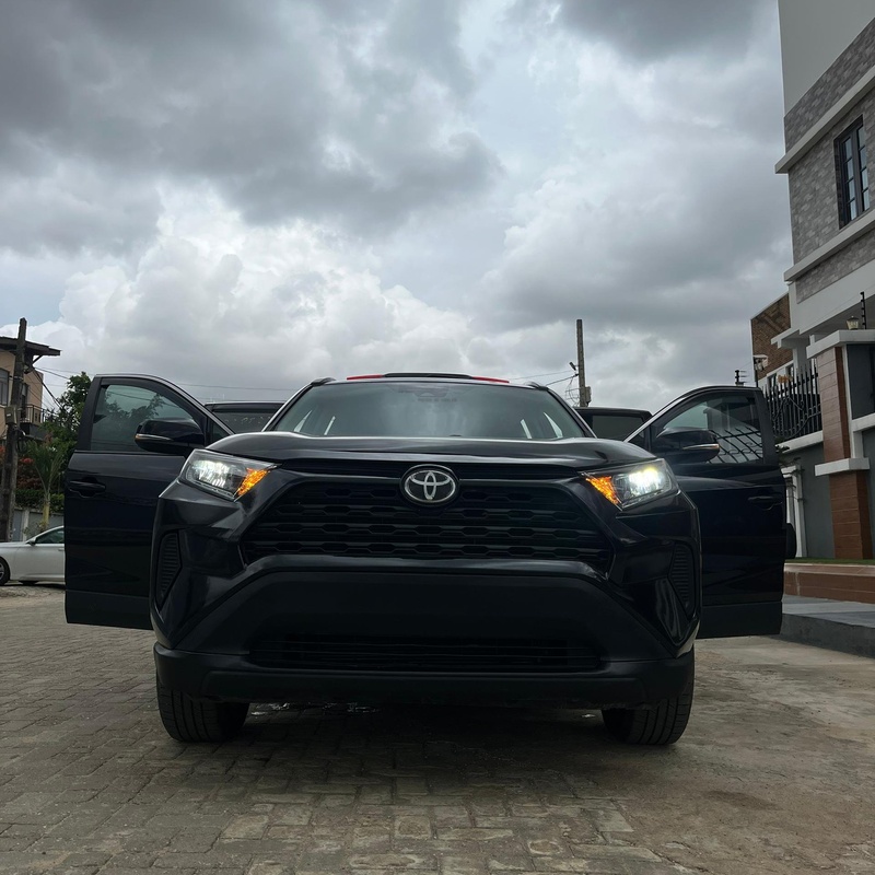 TOYOTA RAV 4 2020 WITH ALL ROUND FACTORY TINTED WINDOWS image