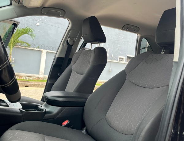 TOYOTA RAV 4 2020 WITH ALL ROUND FACTORY TINTED WINDOWS