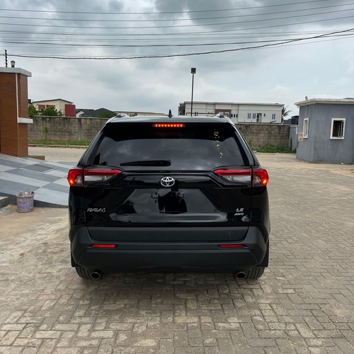 TOYOTA RAV 4 2020 WITH ALL ROUND FACTORY TINTED WINDOWS