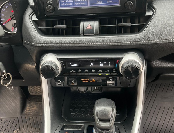 TOYOTA RAV 4 2020 WITH ALL ROUND FACTORY TINTED WINDOWS