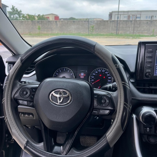 TOYOTA RAV 4 2020 WITH ALL ROUND FACTORY TINTED WINDOWS