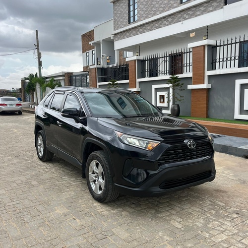 TOYOTA RAV 4 2020 WITH ALL ROUND FACTORY TINTED WINDOWS