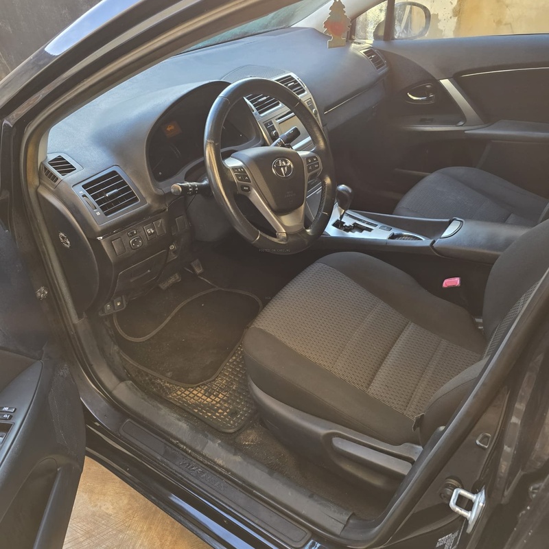 Foreign Used 2014 Toyota Avensis in Lagos image