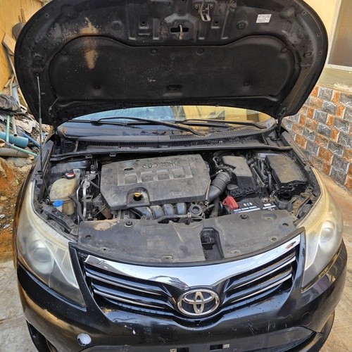 Foreign Used 2014 Toyota Avensis in Lagos
