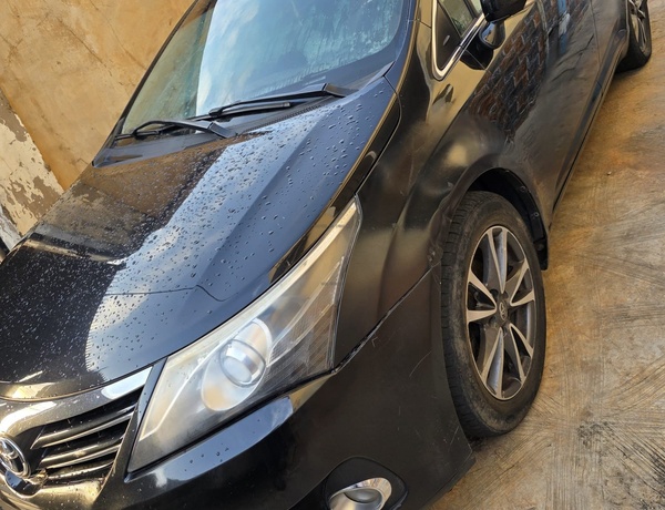 Foreign Used 2014 Toyota Avensis in Lagos