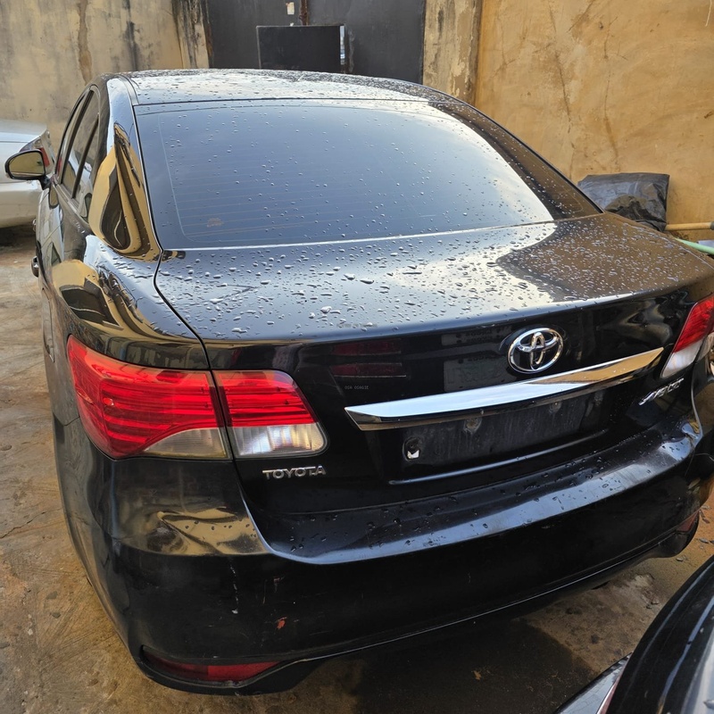 Foreign Used 2014 Toyota Avensis in Lagos image