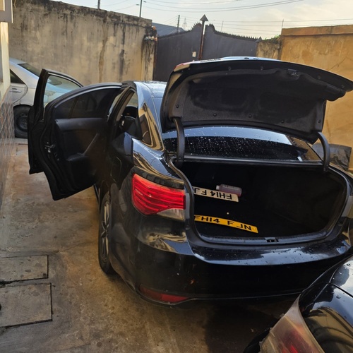 Foreign Used 2014 Toyota Avensis in Lagos