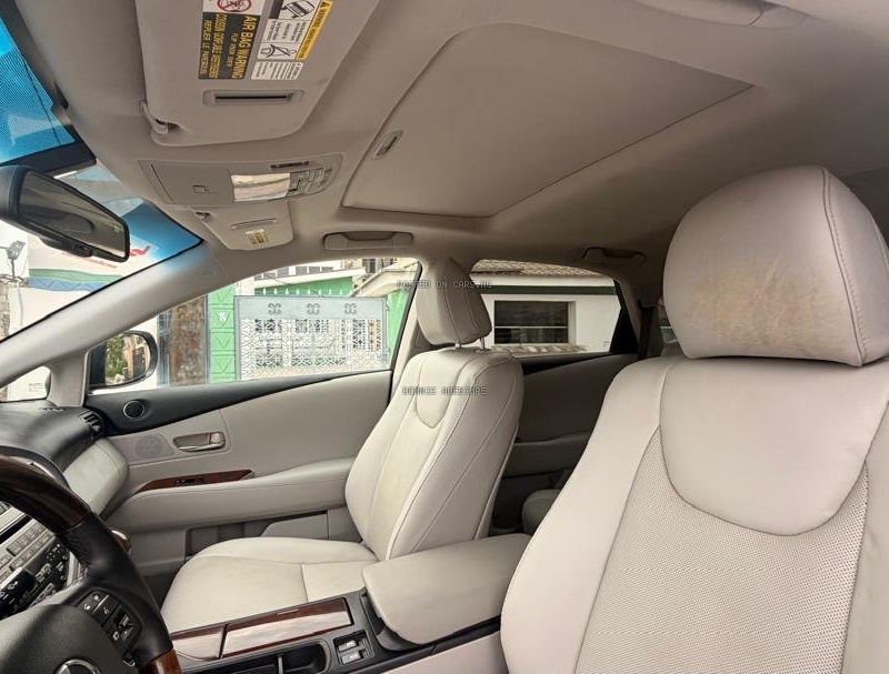 FOREIGN USED 2010 LEXUS RX350 FOR SALE IN LAGOS image