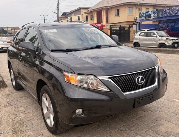 FOREIGN USED 2010 LEXUS RX350 FOR SALE IN LAGOS
