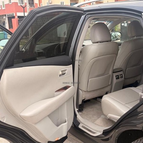 FOREIGN USED 2010 LEXUS RX350 FOR SALE IN LAGOS