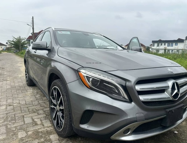 MERCEDES-BENZ GLA 250 2015 FOR SALE IN LAGOS