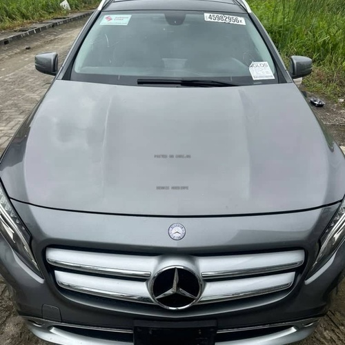MERCEDES-BENZ GLA 250 2015 FOR SALE IN LAGOS