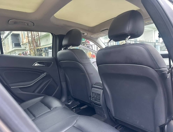 MERCEDES-BENZ GLA 250 2015 FOR SALE IN LAGOS
