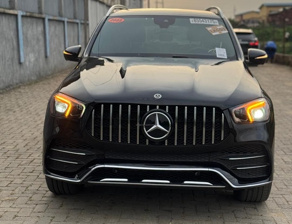 Foreign Used 2022 Mercedes-Benz GLE350 Luxury In Lagos