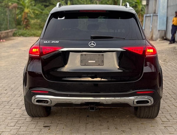 Foreign Used 2022 Mercedes-Benz GLE350 Luxury In Lagos