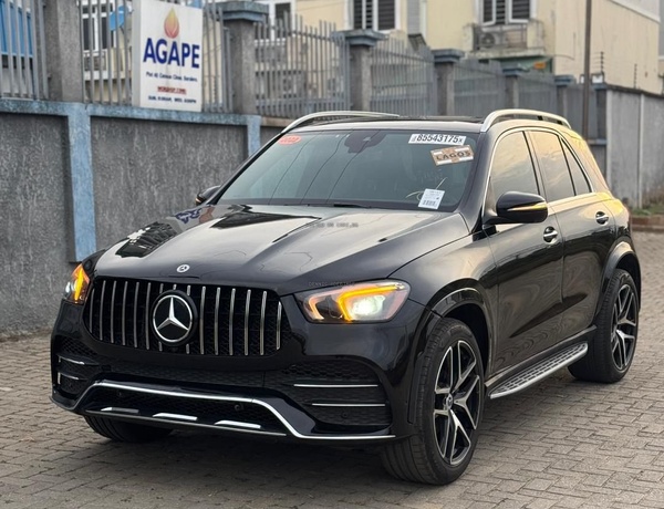 Foreign Used 2022 Mercedes-Benz GLE350 Luxury In Lagos