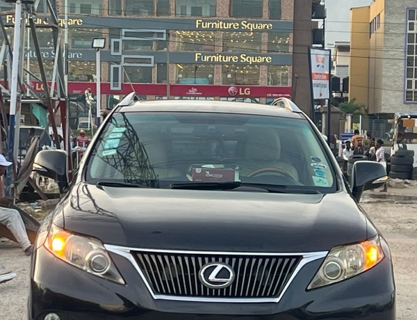 Registered 2011 Lexus RX350 for Sale In Lagos