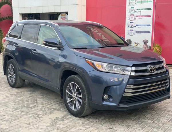 Foreign Used Toyota Highlander XLE 2018 In Lekki Lagos