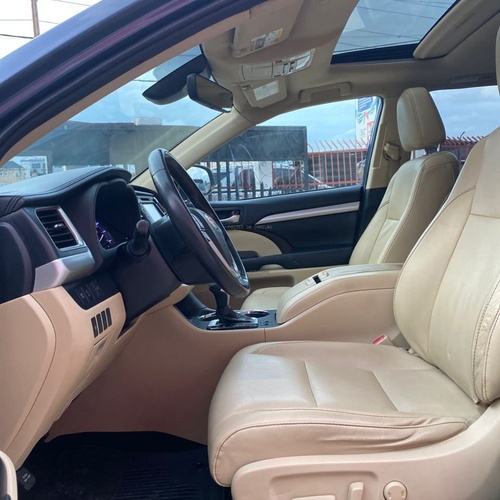 Foreign Used Toyota Highlander XLE 2018 In Lekki Lagos