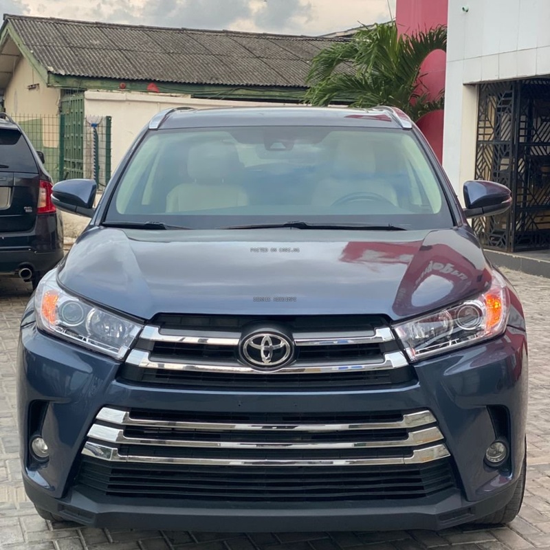 Foreign Used Toyota Highlander XLE 2018 In Lekki Lagos image