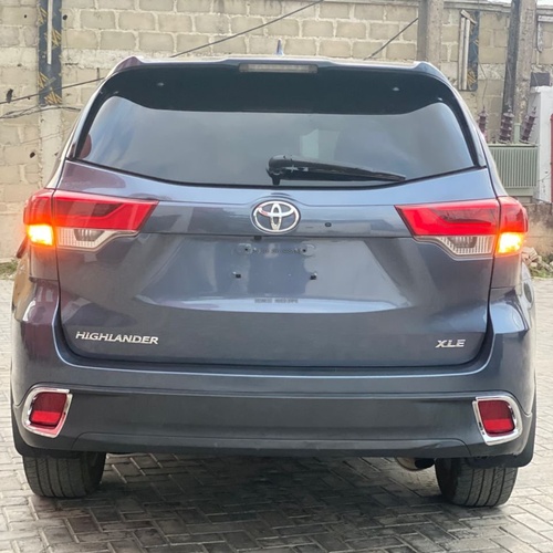 Foreign Used Toyota Highlander XLE 2018 In Lekki Lagos