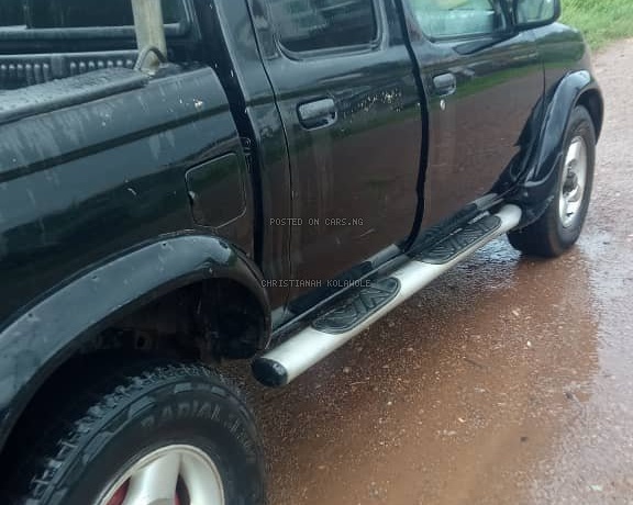 Clean Nissan Frontier 2004 for Sale In Ogun
