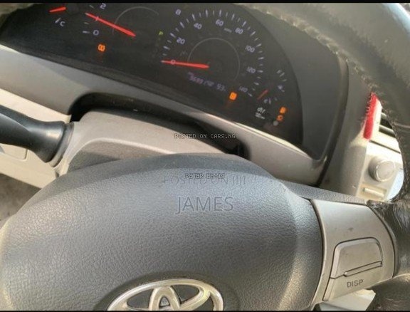 Foreign Used Toyota Camry 2011 LE for Sale In Lagos image