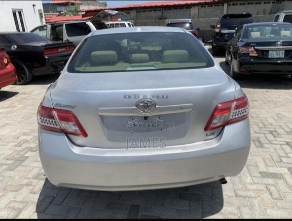 Foreign Used Toyota Camry 2011 LE for Sale In Lagos