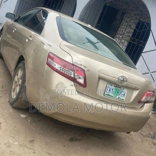 Toyota Camry Le 2011 V6 engine for Sale In Lagos