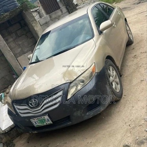 Toyota Camry Le 2011 V6 engine for Sale In Lagos