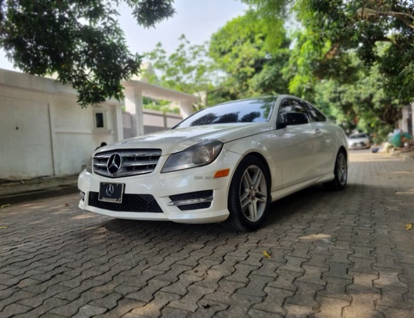 Foreign Used Mercedes Benz C350 2012 for Sale In Lagos