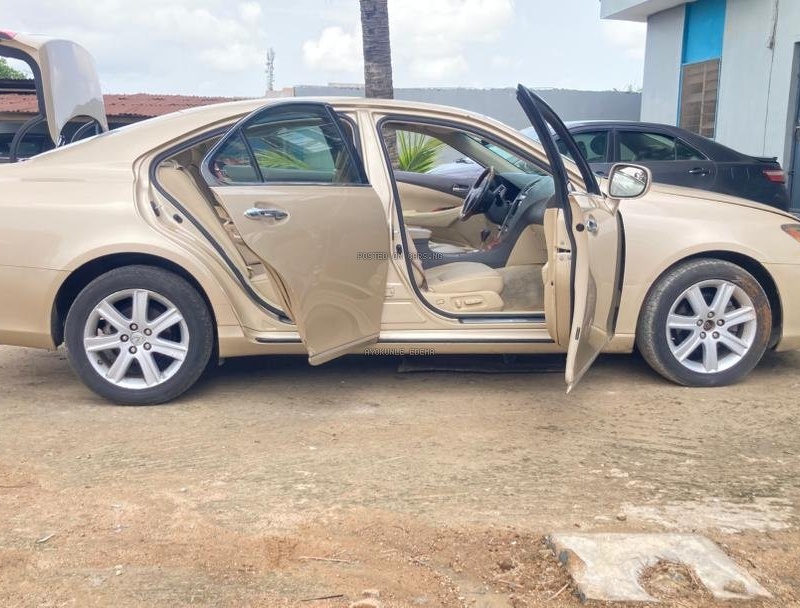 Clean Tokunbo Lexus ES350 2007 for Sale In Lagos image