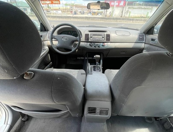 Foreign Used 2004 Toyota Camry Le