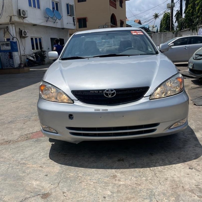 Foreign Used 2004 Toyota Camry Le image