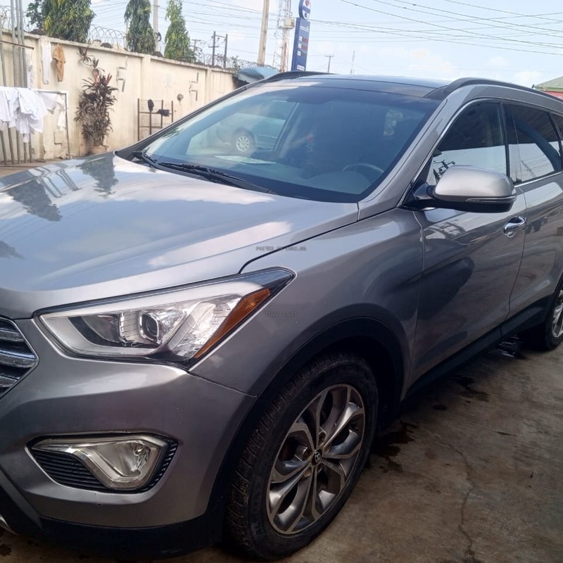 Foreign Used Toks 2015 Hyundai Santa Fe V6,3seater image