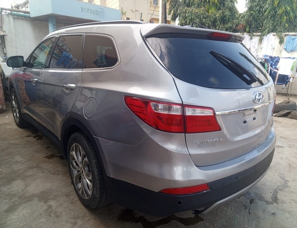 Foreign Used Toks 2015 Hyundai Santa Fe V6,3seater