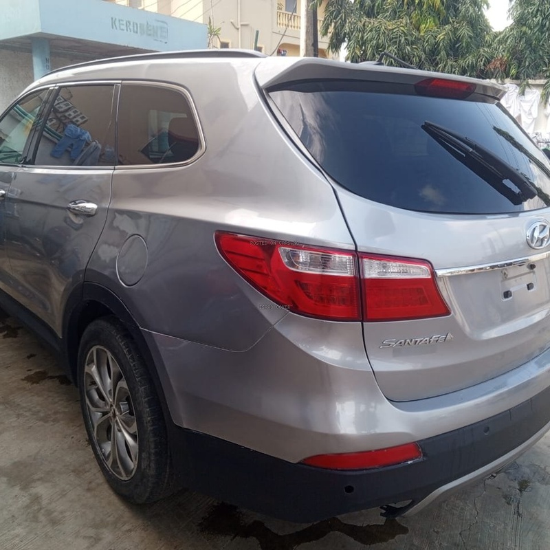 Foreign Used Toks 2015 Hyundai Santa Fe V6,3seater image