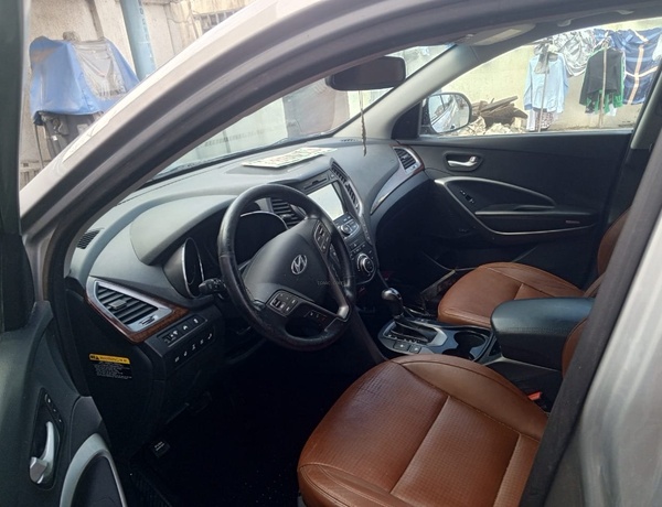 Foreign Used Toks 2015 Hyundai Santa Fe V6,3seater