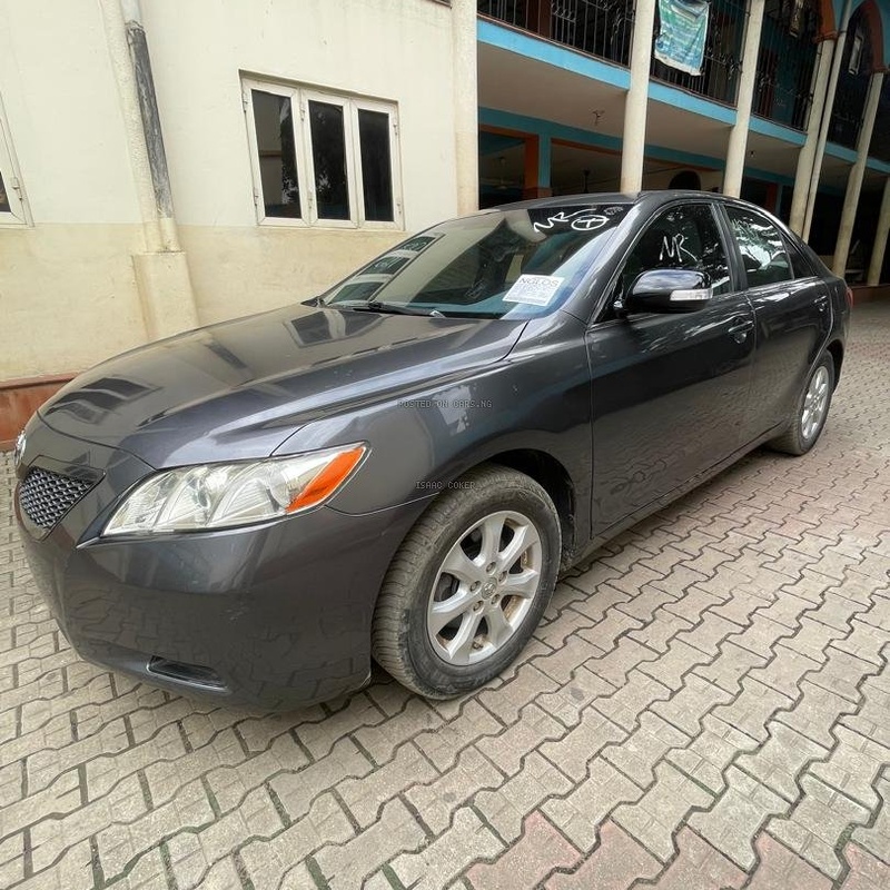 Foreign Used 2009 Toyota Camry Le image