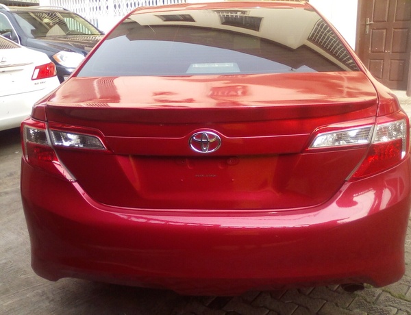 Foreign Used TOYOTA CAMRY Sedan Car 2014 Model