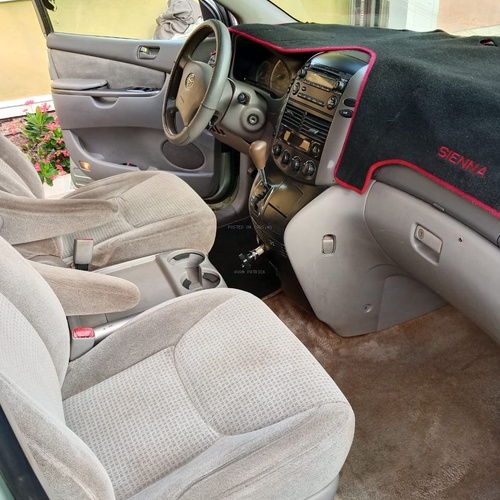 2007 Clean Toyota Sienna  for Sale In Edo
