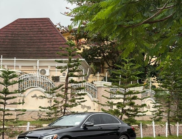 Foreign Used Mercedes Benz C400 2015 In Abuja