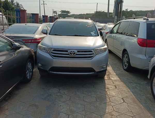 Toyota Highlander 2011 For Sale In Lagos